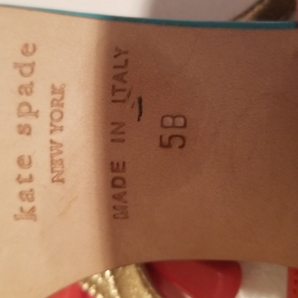 KATE SPADE JEWELED FLOWER TANGERINE COLORED FLAT THONG SANDALS - Picture 6 of 6